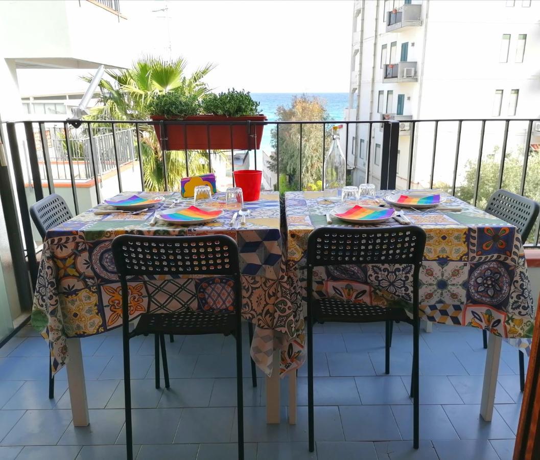 Oltremare Taormina Letojanni Apartment Exterior photo