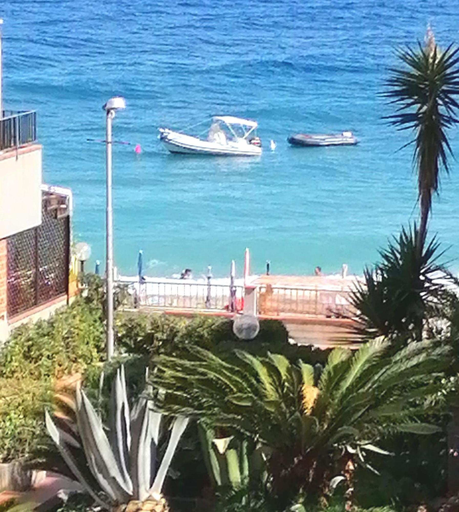 Oltremare Taormina Letojanni Apartment Room photo
